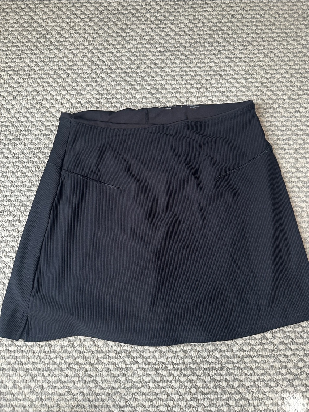 Old Navy Active Powersoft extra high rise A-Line Ribbed Skort - Size L